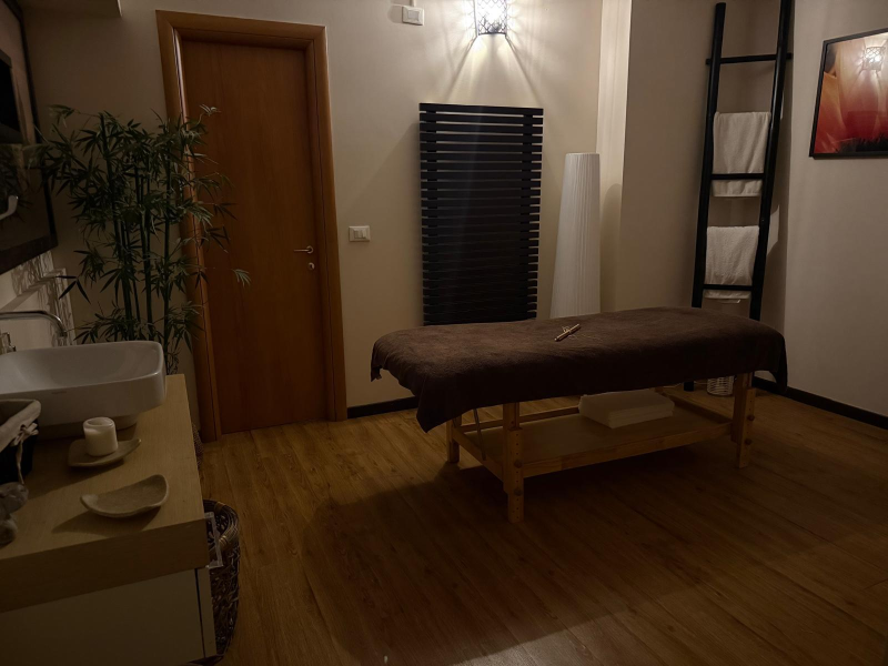 Images Edone Benessere ed Estetica - Parrucchiere Roma Eur Torrino