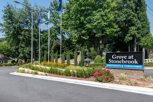 Images Grove at Stonebrook Apartments & Townhomes