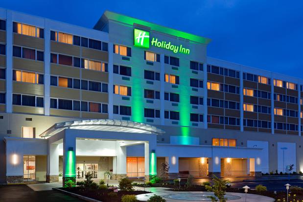 Images Holiday Inn Clark - Newark Area, an IHG Hotel
