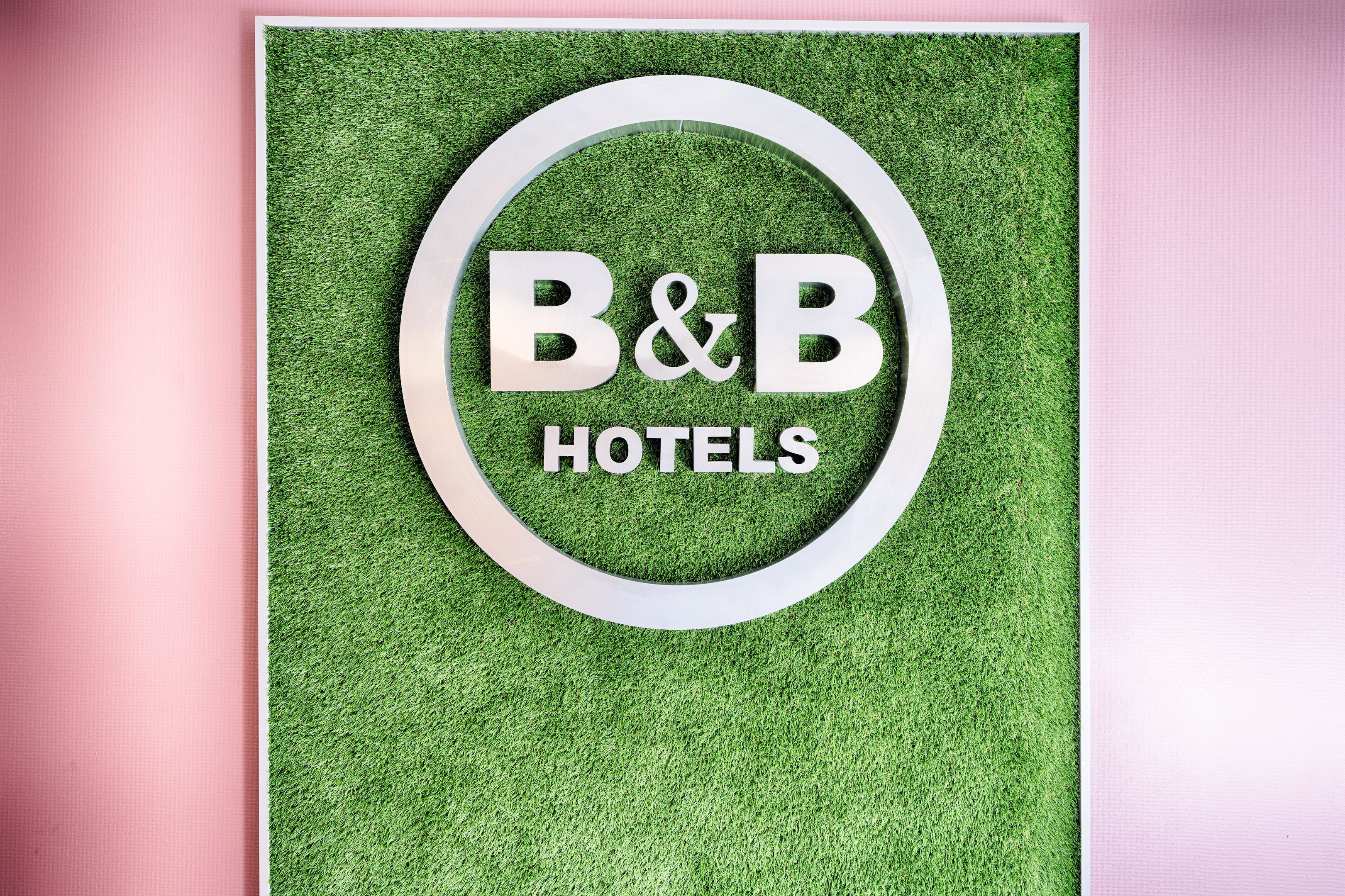 Kundenbild groß 21 B&B HOTEL Wiesbaden