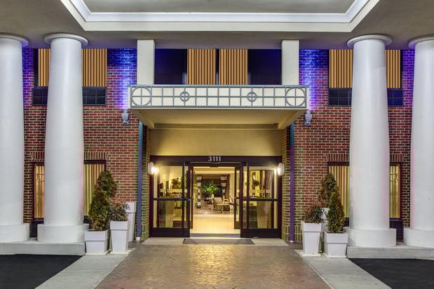 Images Holiday Inn Express & Suites Greensboro-East by IHG