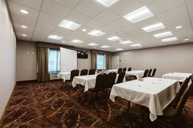 Images Hampton Inn Bismarck North