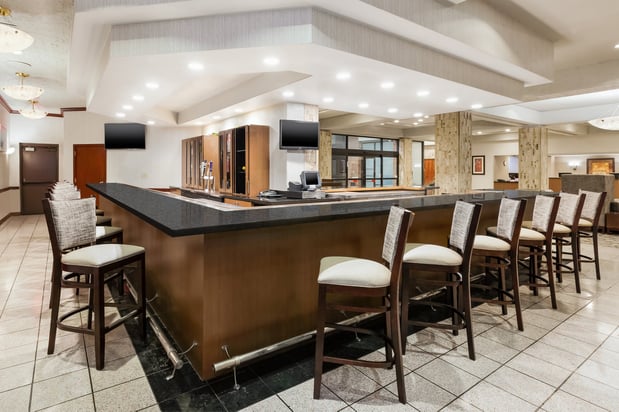 Images Crowne Plaza Columbus North- Worthington by IHG
