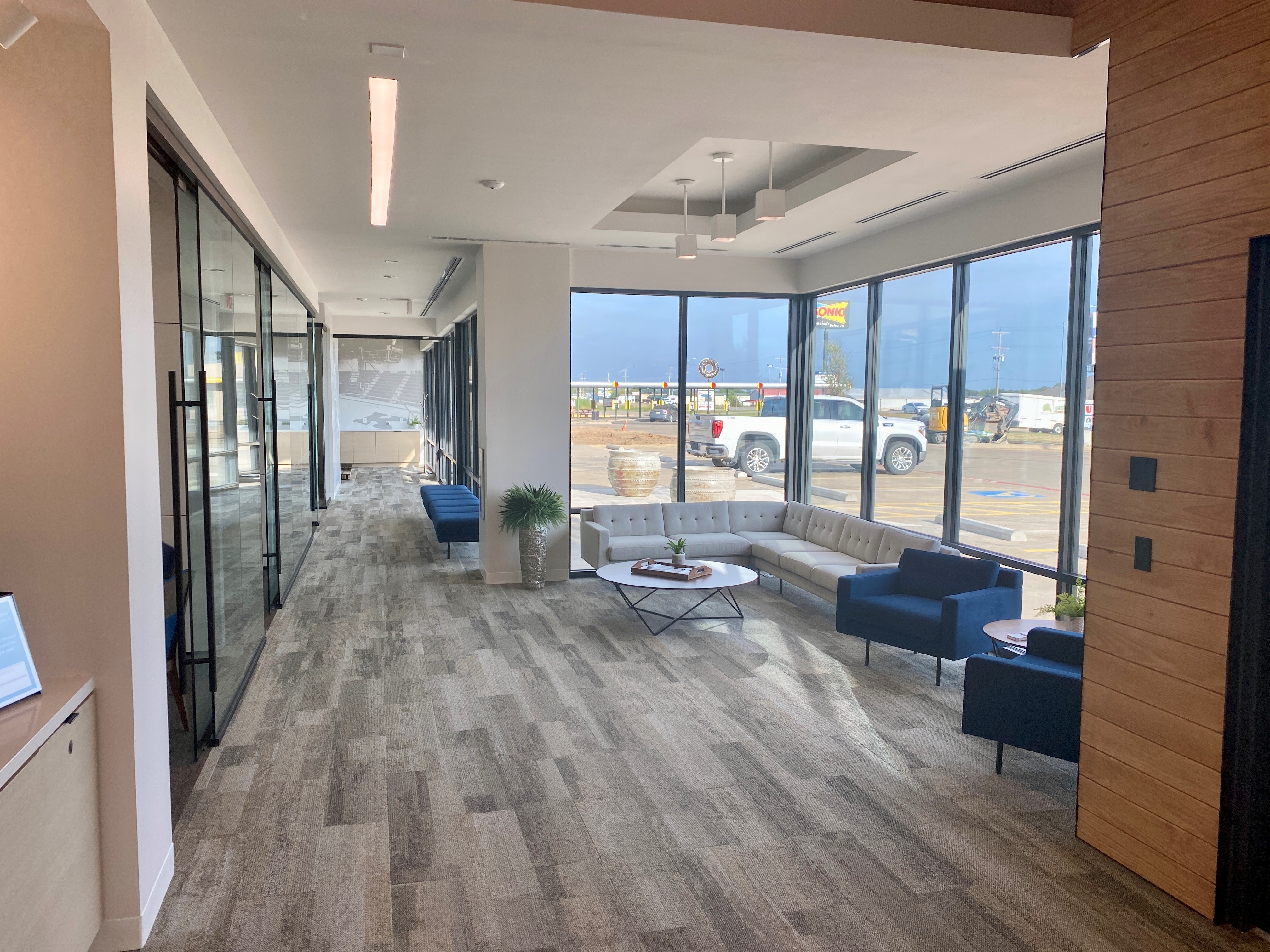 First United Bank - Kingston - interior customer seating area