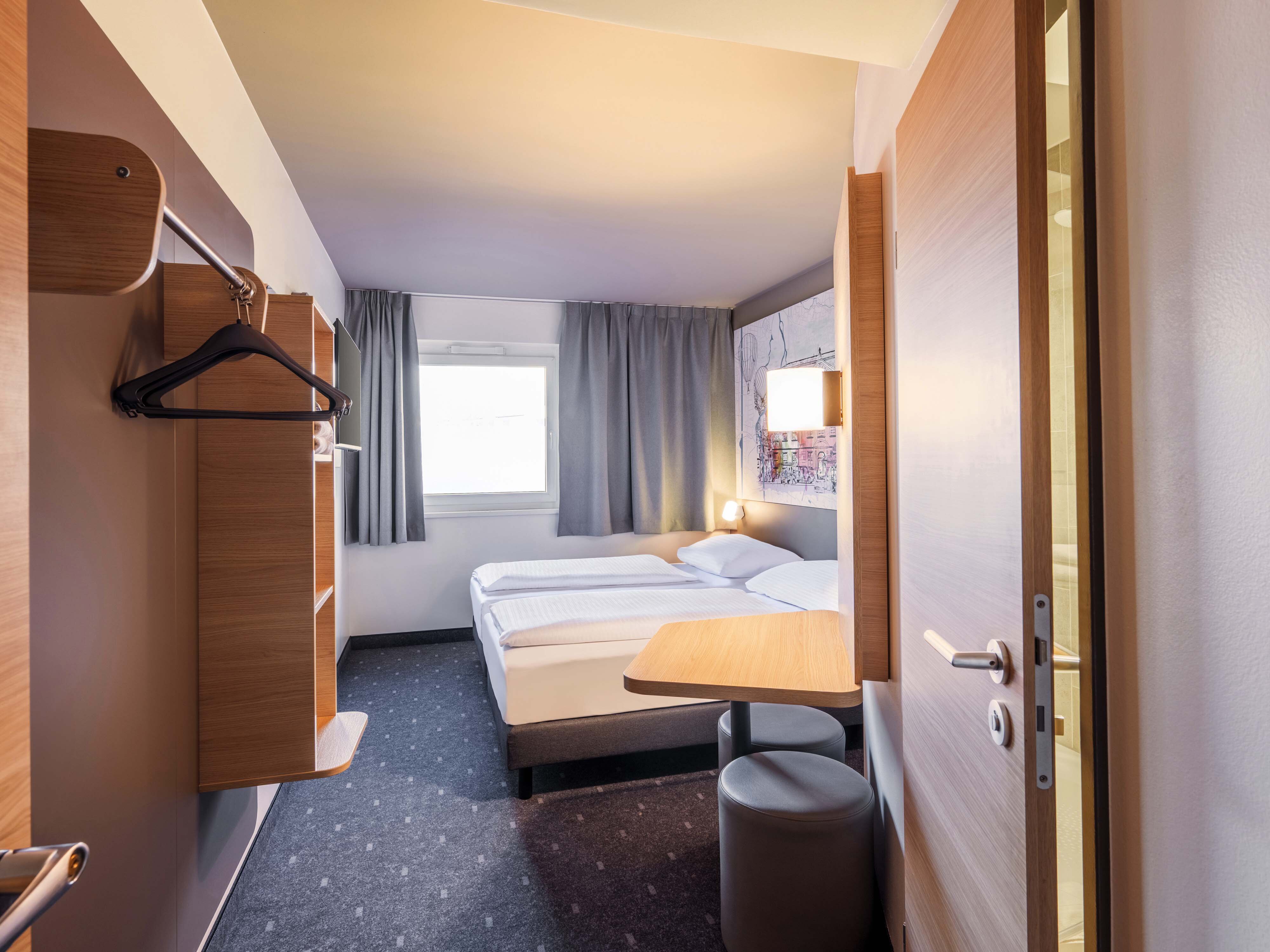 Bilder B&B HOTEL Erlangen-Süd