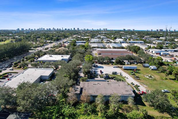 Images Everglades Equipment Group