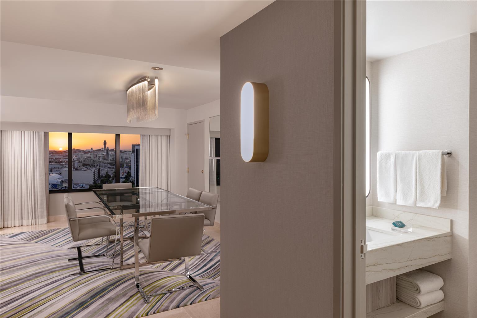 Guest room
