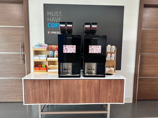 Images Holiday Inn Express & Suites Kearney by IHG