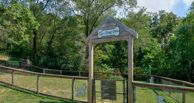 Images Forest Woods Apartments