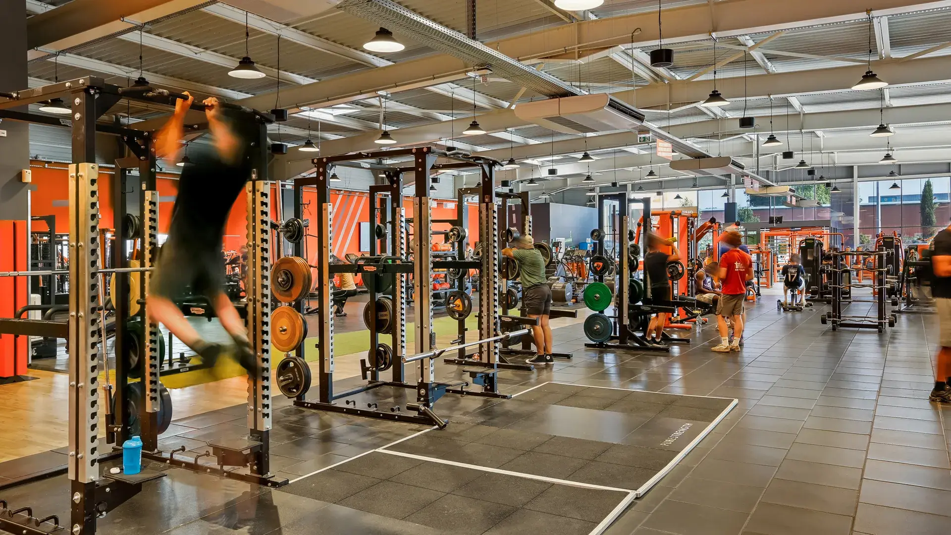 Images Basic-Fit 24/7