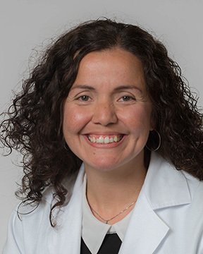 Headshot of Kamill Del Toro, MD