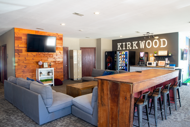 Images Campus View and Kirkwood Court