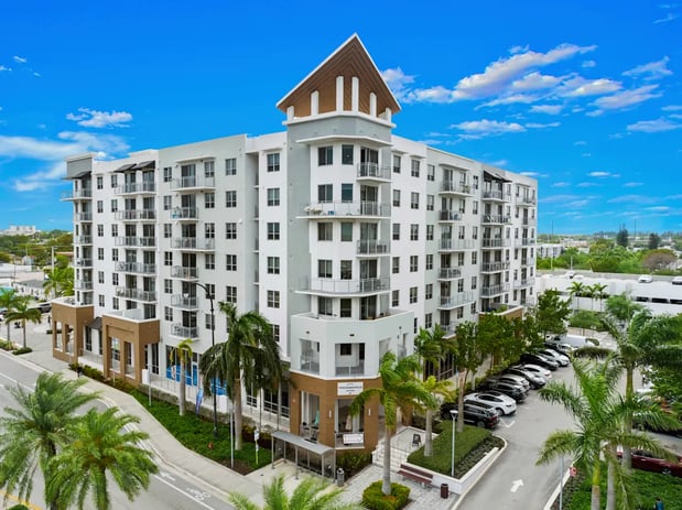 Images Artsquare at Hallandale
