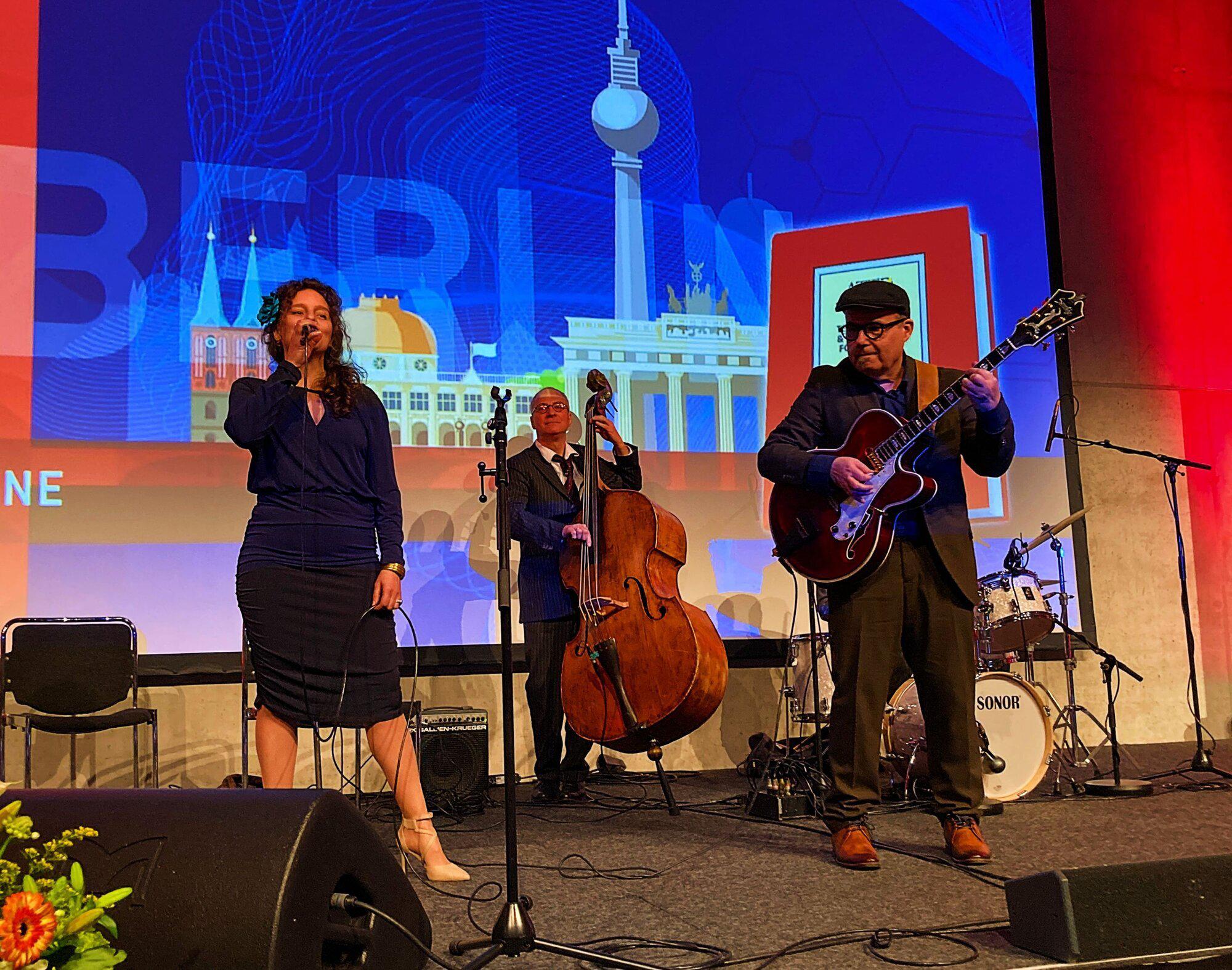 Bild 2 Jazzband Berlin STAND-ARTS in Berlin