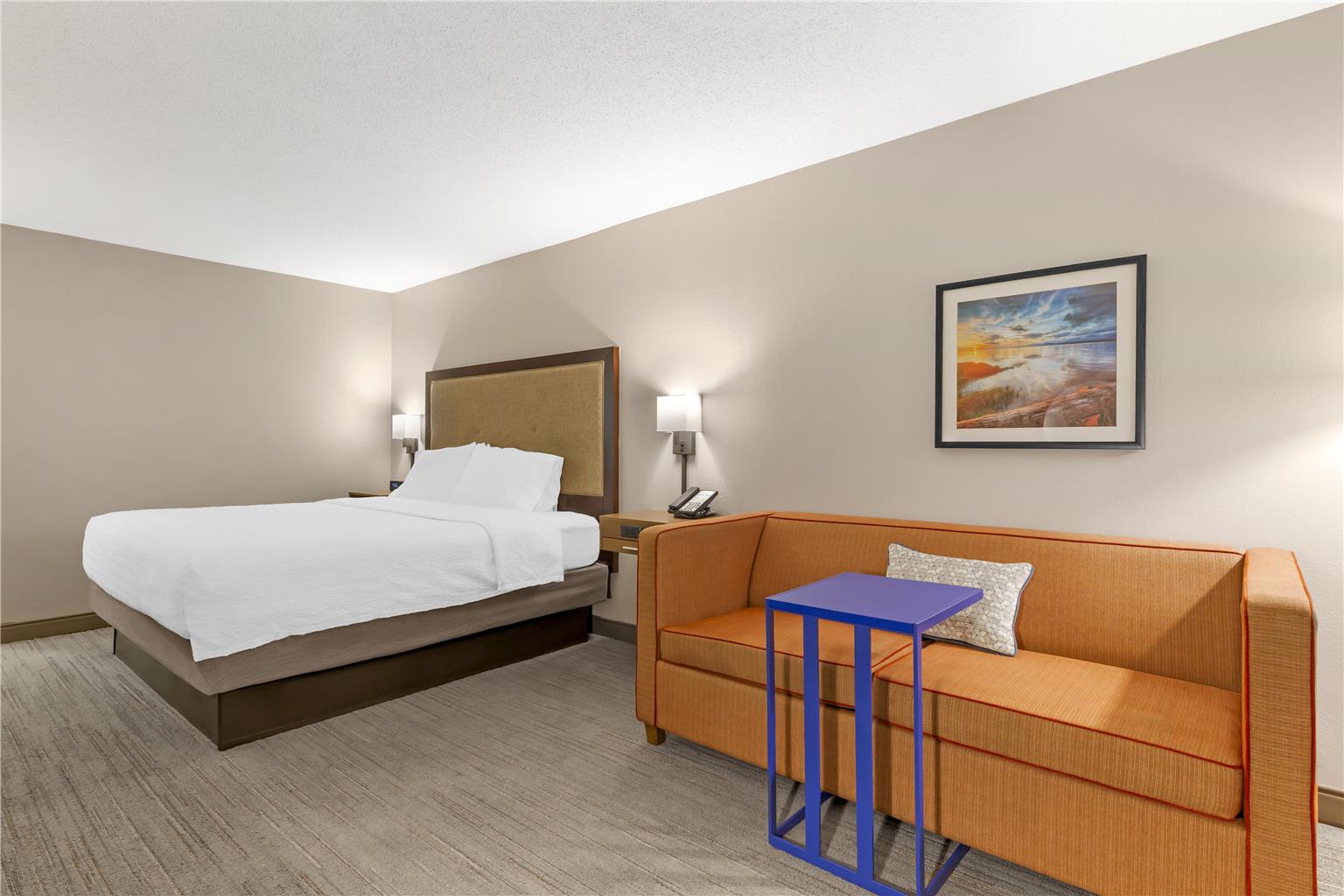 Guest room 