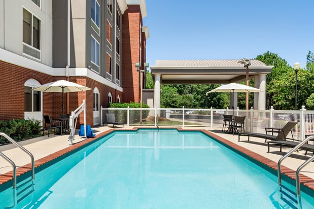 Images Holiday Inn Express & Suites Birmingham-Irondale (East) by IHG