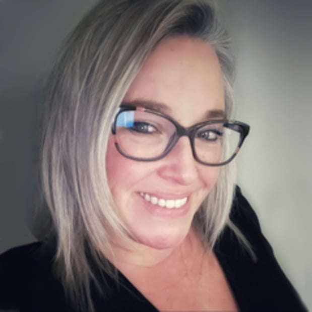 Images Edward Jones - Financial Advisor: Mandy L Calouro-Cooper, ABFP®|AAMS®