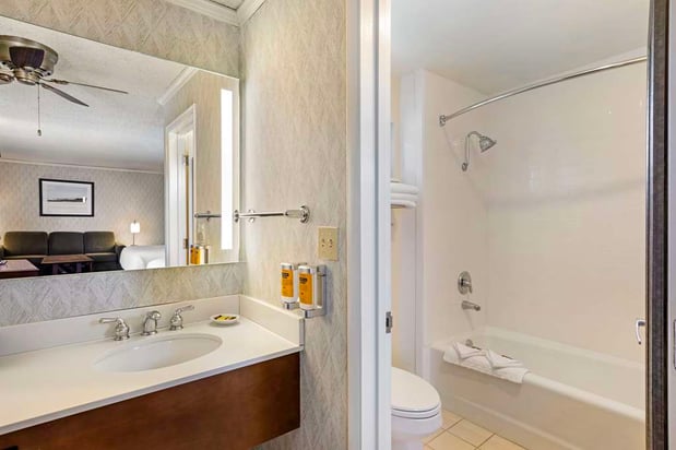 Images Best Western Plus Black Oak