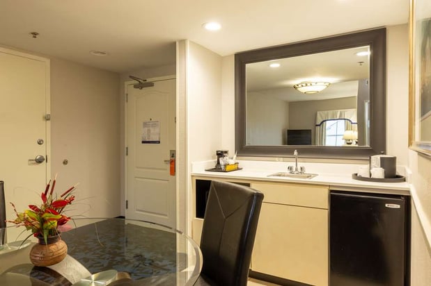 Images Hampton Inn & Suites Jacksonville Deerwood Park