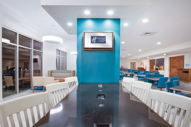 Images Holiday Inn Express & Suites Panama City Beach - Beachfront by IHG