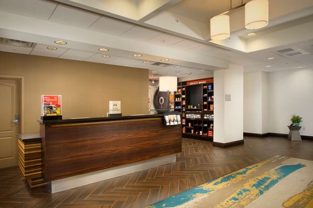 Images Hampton Inn & Suites Syracuse/Carrier Circle