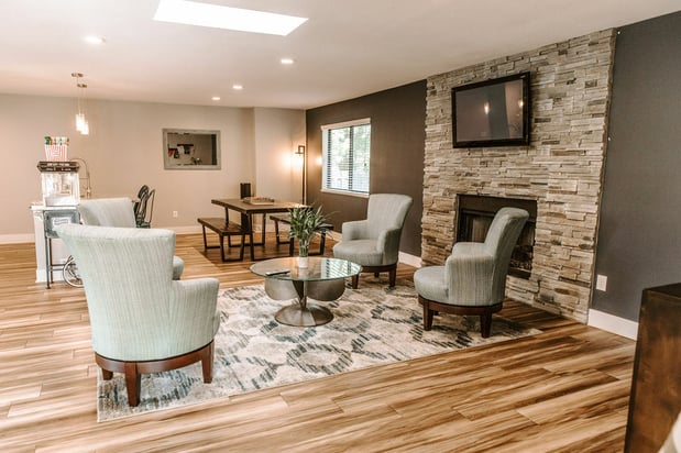 Images Spring Brook Apartments