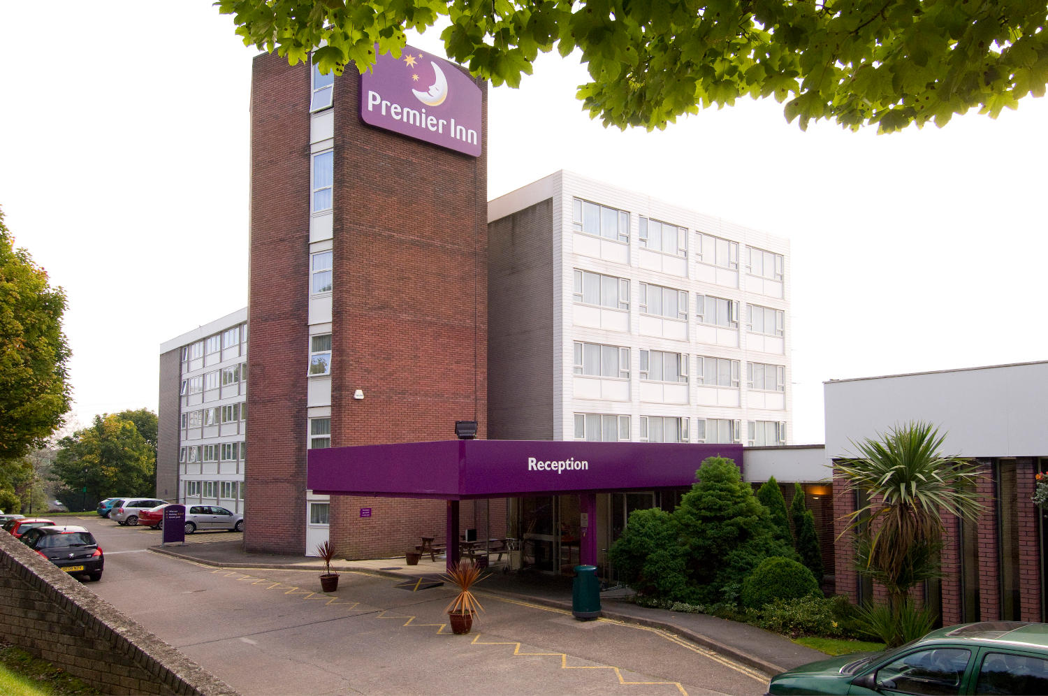 Images Premier Inn Cardiff North hotel