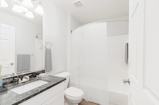 Images Eagle Rock Apartments at Freehold