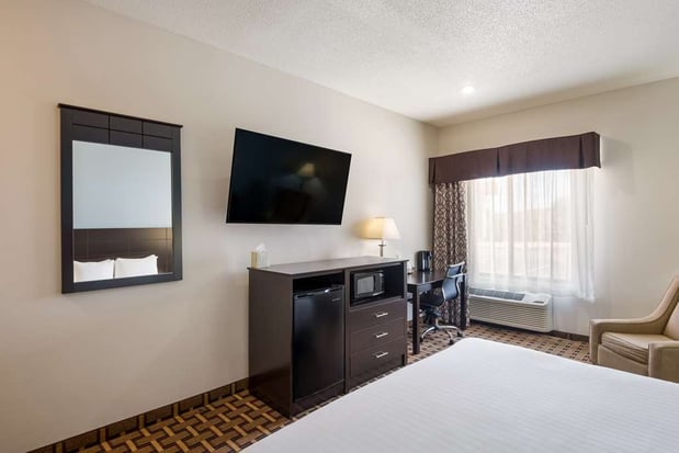 Images SureStay Plus by Best Western Coralville Iowa City