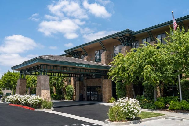 Images Hampton Inn & Suites Agoura Hills