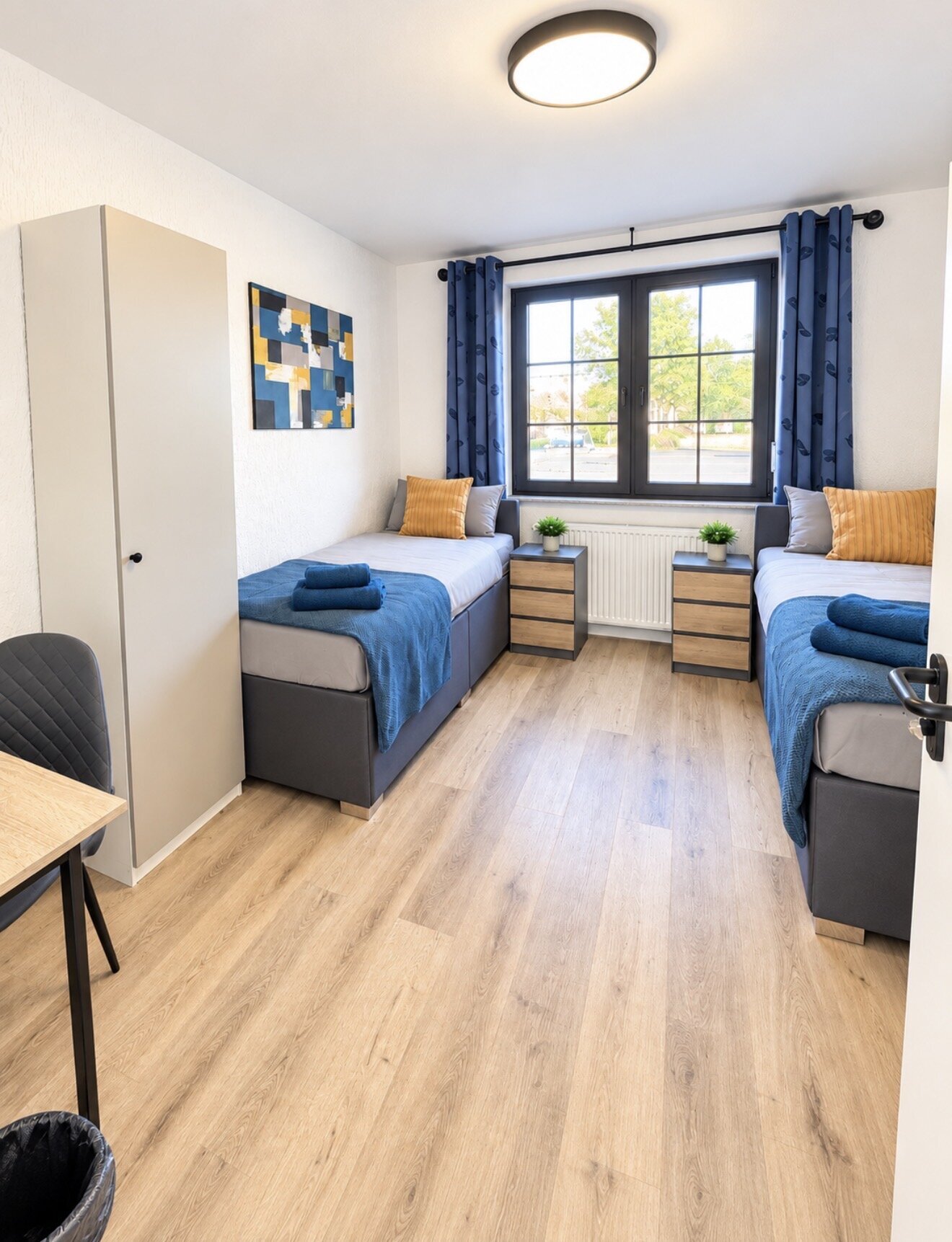 HK ROOMS UG (haftungsbeschränkt), Merkatorstraße 5 in Grevenbroich
