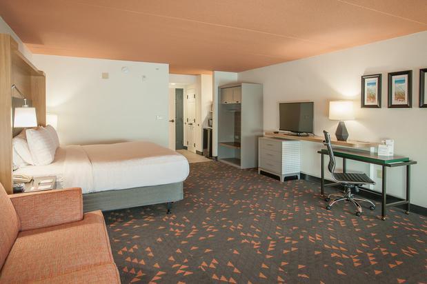 Images Holiday Inn Pensacola - University Area by IHG