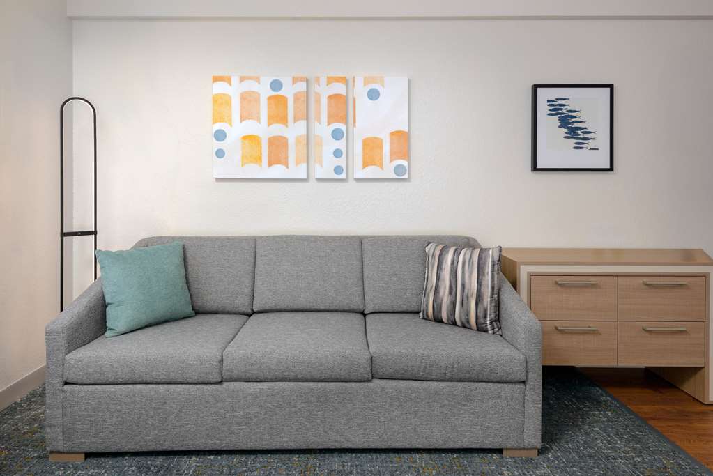 Guest room