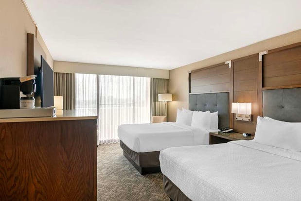 Images Best Western Plus Kansas City Sports Complex Hotel