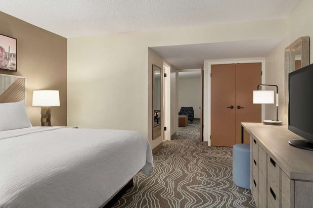 Images Embassy Suites by Hilton Phoenix Tempe