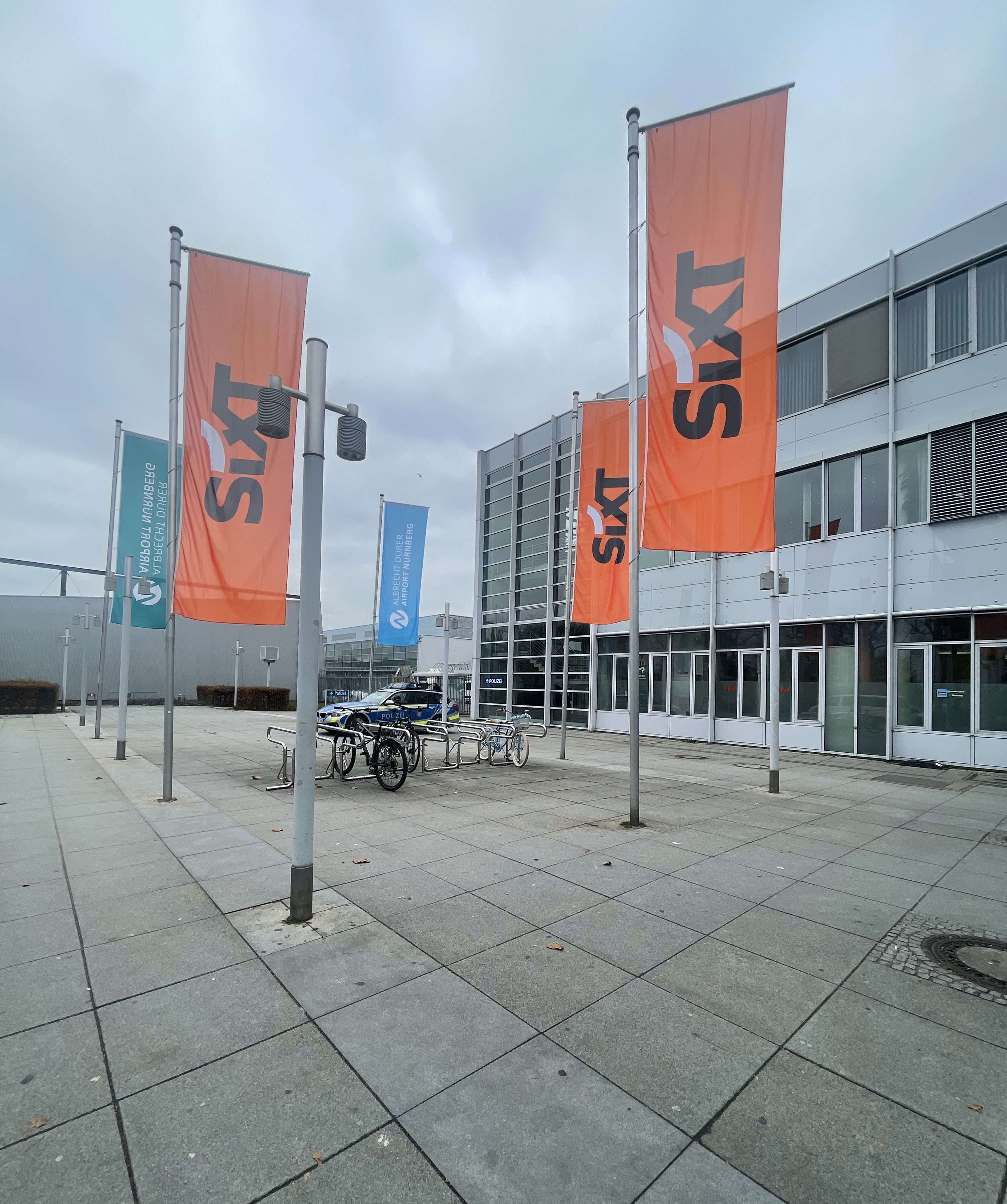 SIXT Autovermietung Nürnberg Flughafen, Flughafenstr./Mietwagenzentrum in Nürnberg