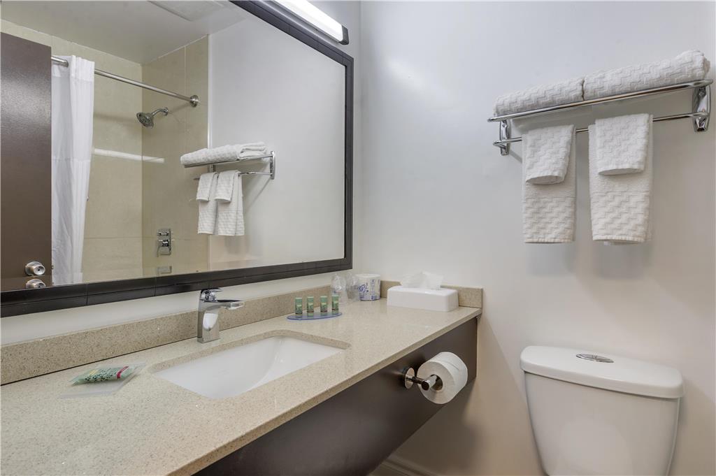 Images SureStay by Best Western Kemptville