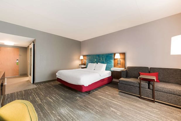 Images Hampton Inn & Suites Charlotte-Airport