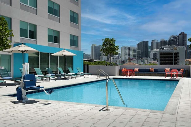Images Tru by Hilton Miami West Brickell