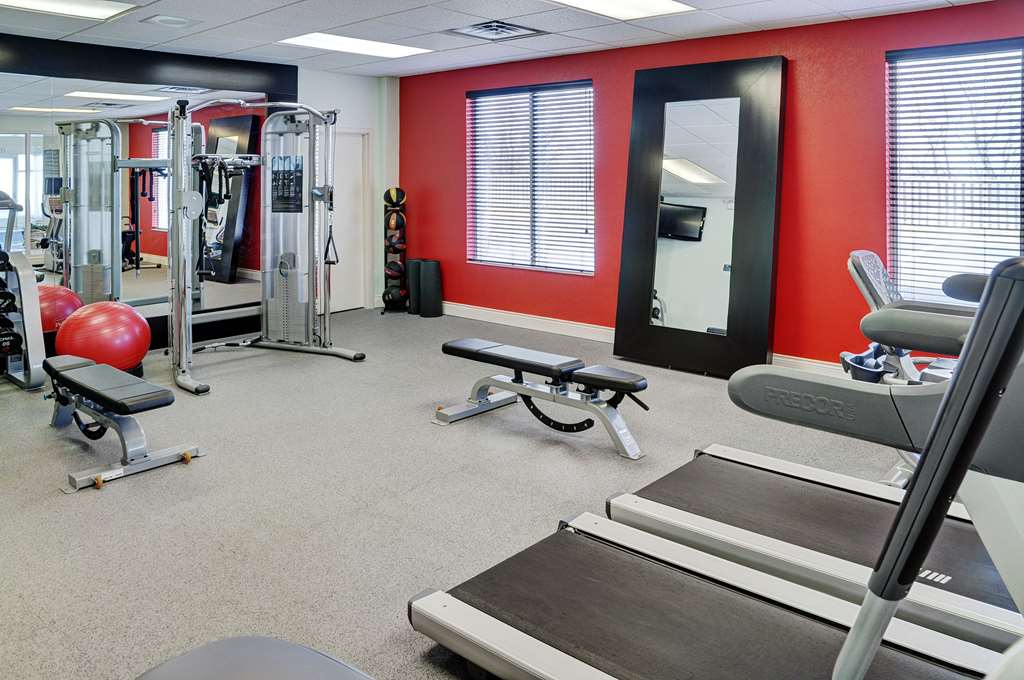 Health club  fitness center  gym Hilton Garden Inn Kitchener/Cambridge Cambridge (519)620-8936
