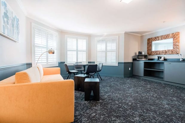 Images Hotel NoBo Cascade, Tapestry Collection by Hilton