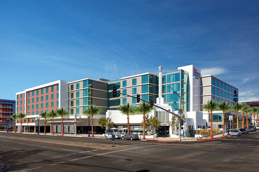 Hilton Garden Inn San Diego Downtown/Bayside