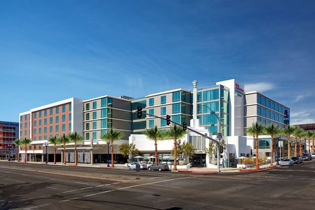 Images Hilton Garden Inn San Diego Downtown/Bayside