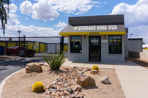 Images Storage King USA
