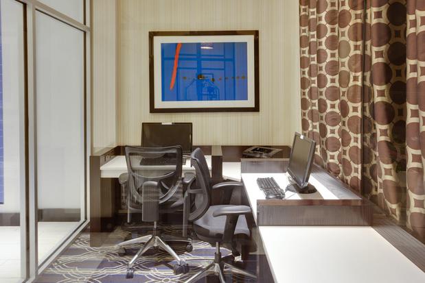 Images Holiday Inn Express & Suites Laurel by IHG