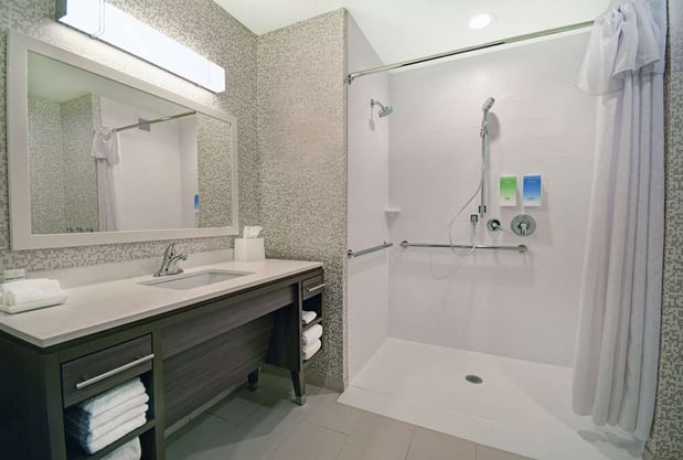 Images Home2 Suites by Hilton Beloit