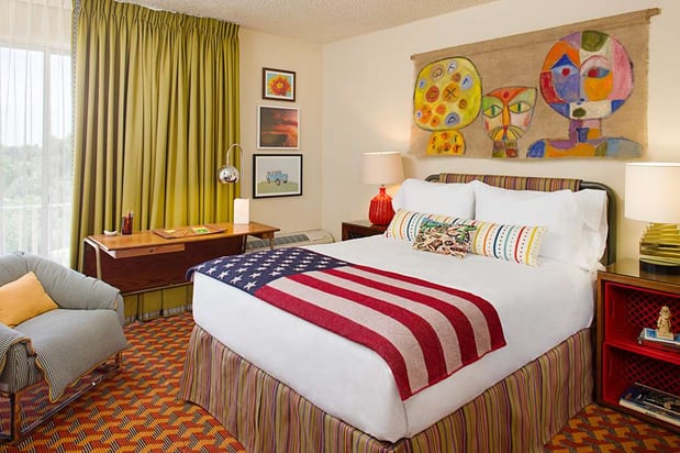 Images Graduate by Hilton Tempe