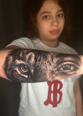 Bilder Bloody Dogs Tattoo & Piercing Inh. Robert Pongrácz
