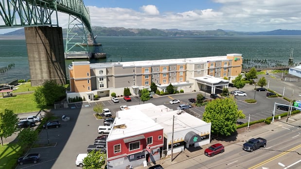 Images Holiday Inn Express & Suites Astoria by IHG