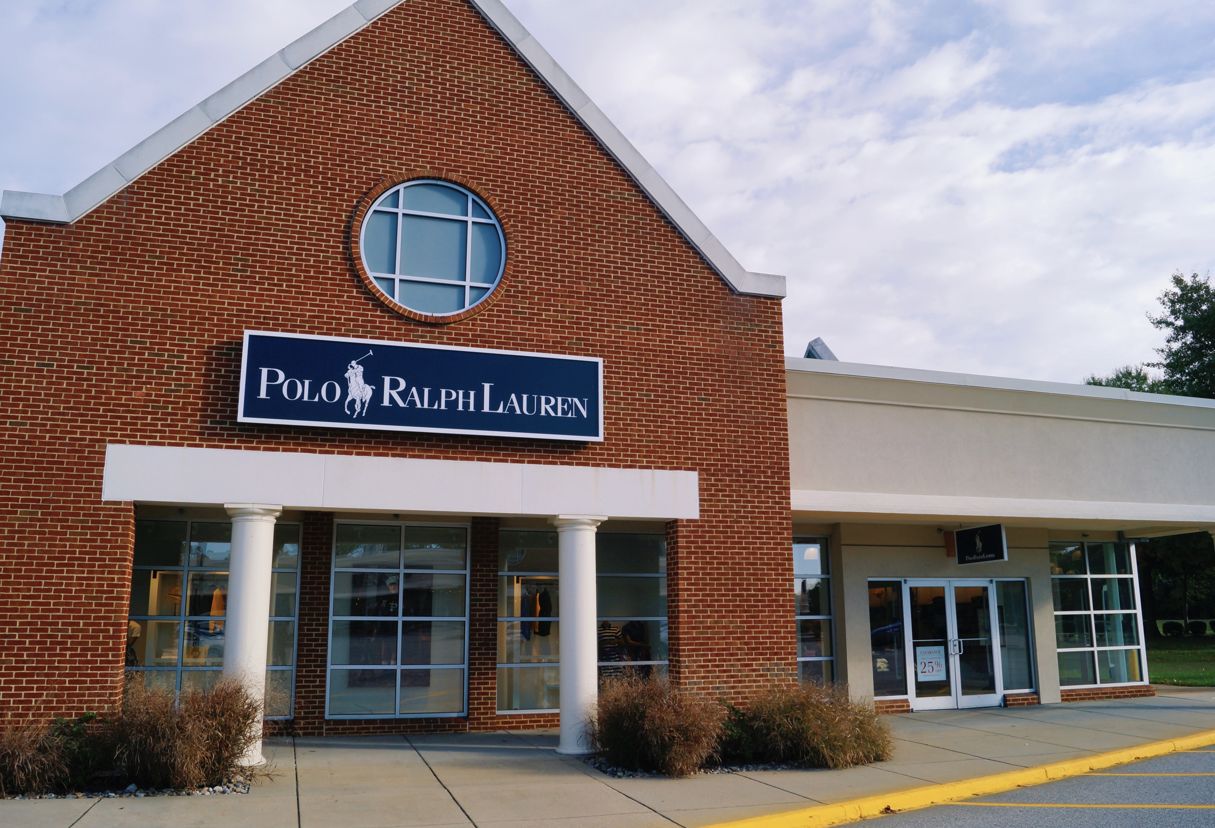 Williamsburg Premium Outlets